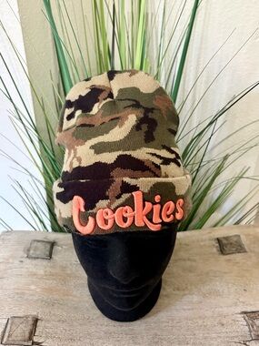 Cookies Camo Beanie with Coral Logo